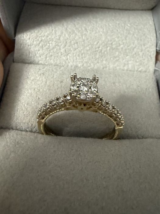 Бриллиантовое кольцо