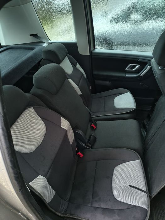 Skoda Roomster, avariata