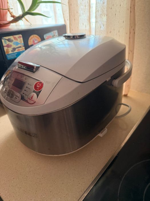 Мултикукър Philips