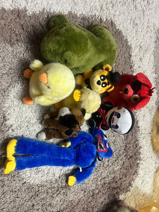 Продам игрушки маленькие