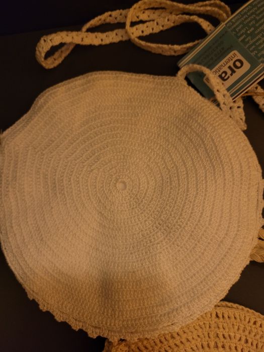 Ръчно плетени чантички на една кука