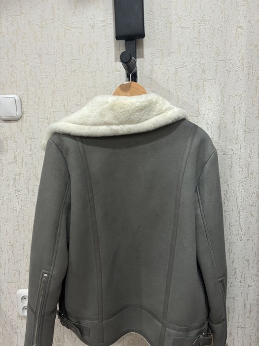 Дубленка ZARA, серого цвета