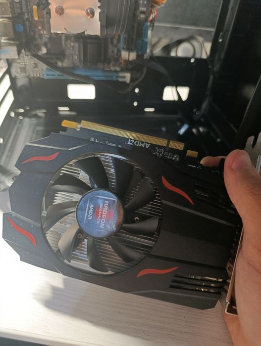 RX550. Вхорошем состоянии но нужно заменить термопасту