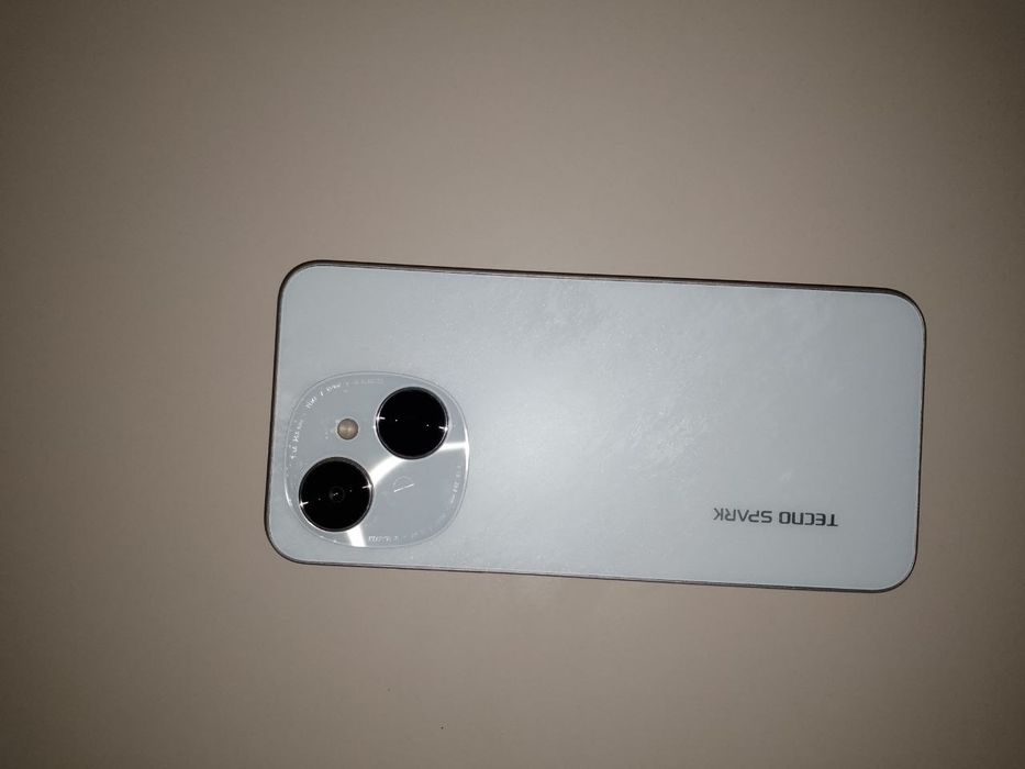 Telefon tecno spark