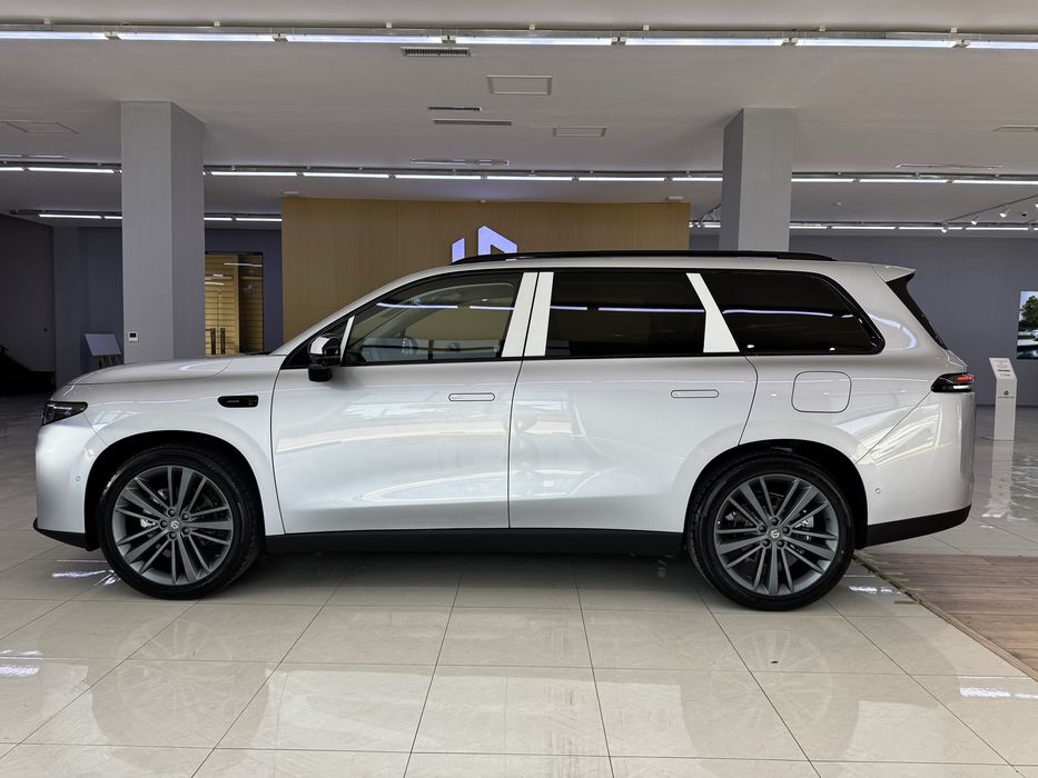 Leapmotor C16 200 Km gibrid 2025