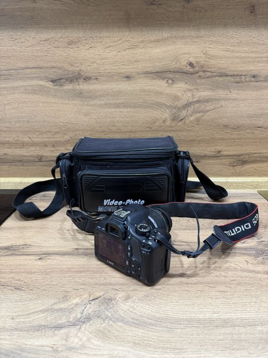 Продам Canon 550D