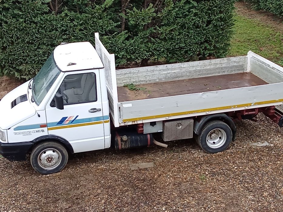 Vînd camioneta basculabilă tri laterală