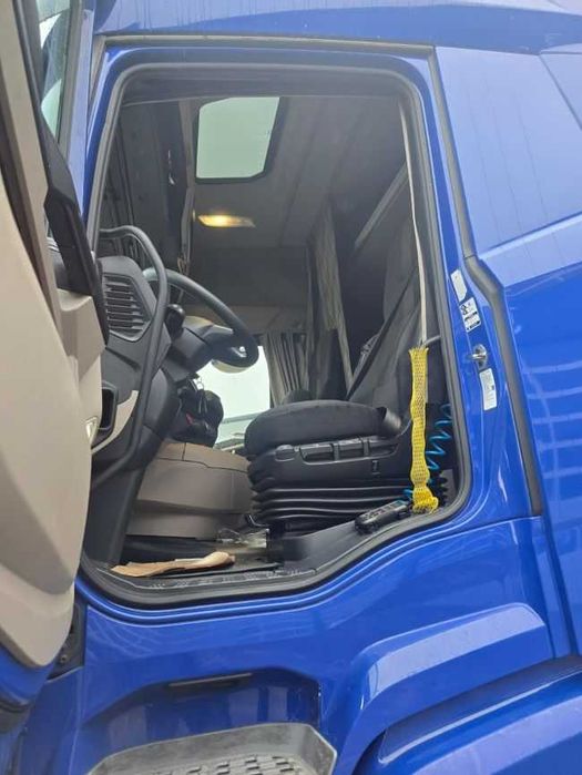 Cap tractor DAF XG 480