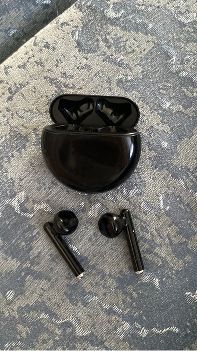 Продам Huawei freebuds 3