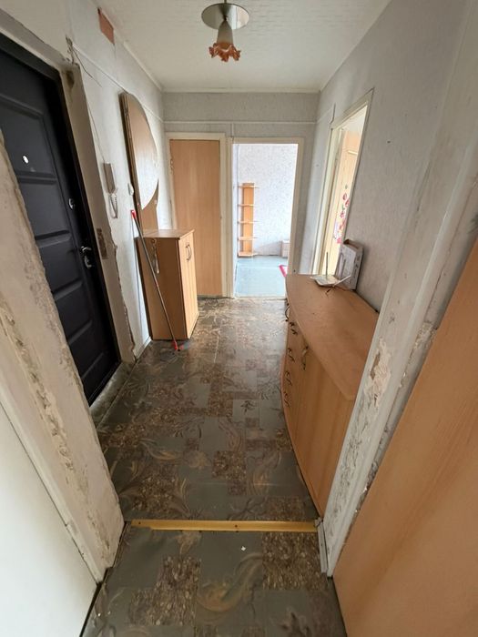 Продам 2 ком в 5 мкр за 17.5