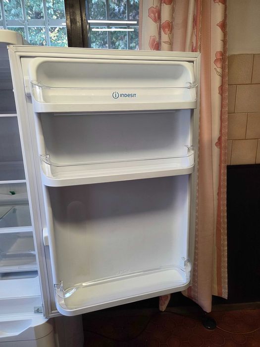 Хладилници Indesit 2 бр.