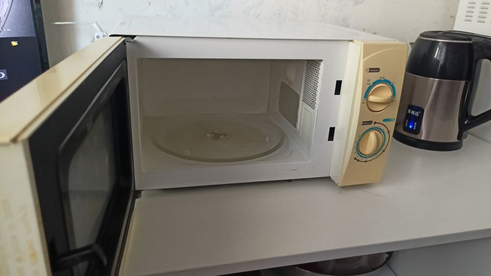 Микроволновая печь микроволновка