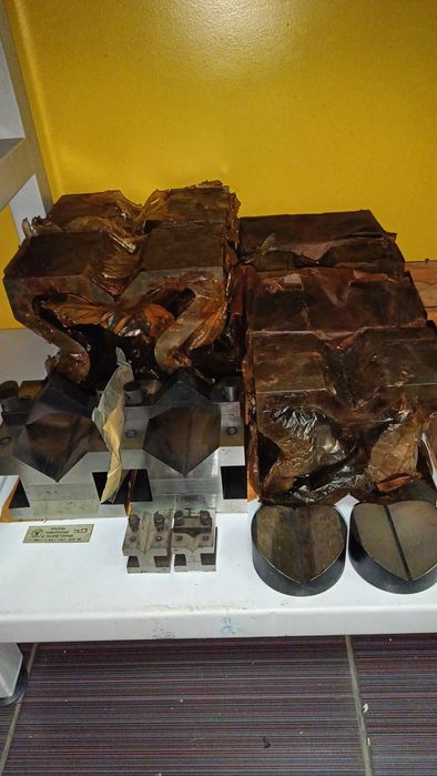 Токарные фрезерные инструменты