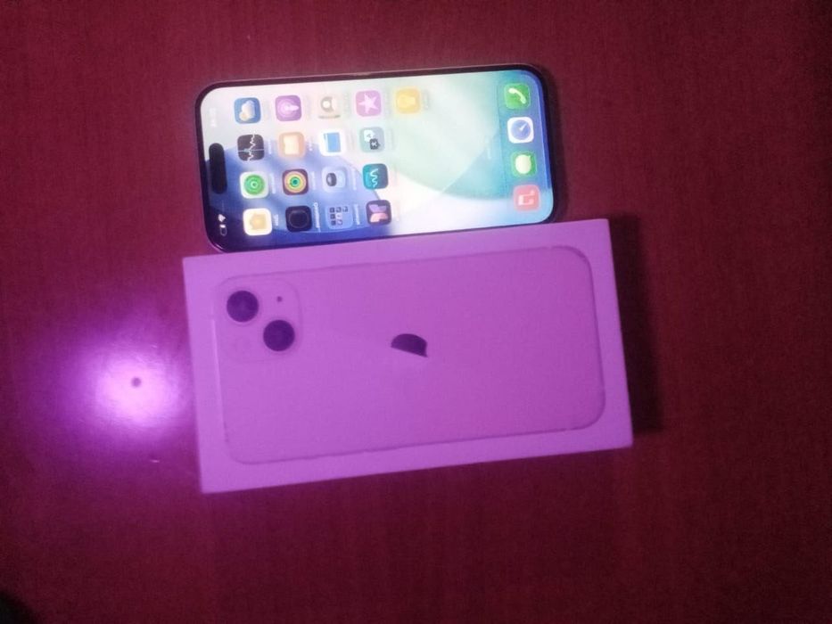 iPhone 15 Розовый 128 Gb