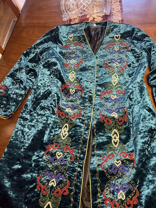 Продам женский чапан