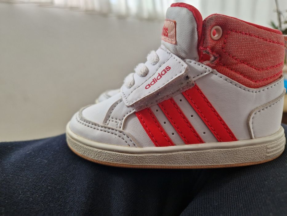 Кецове Adidas 20н