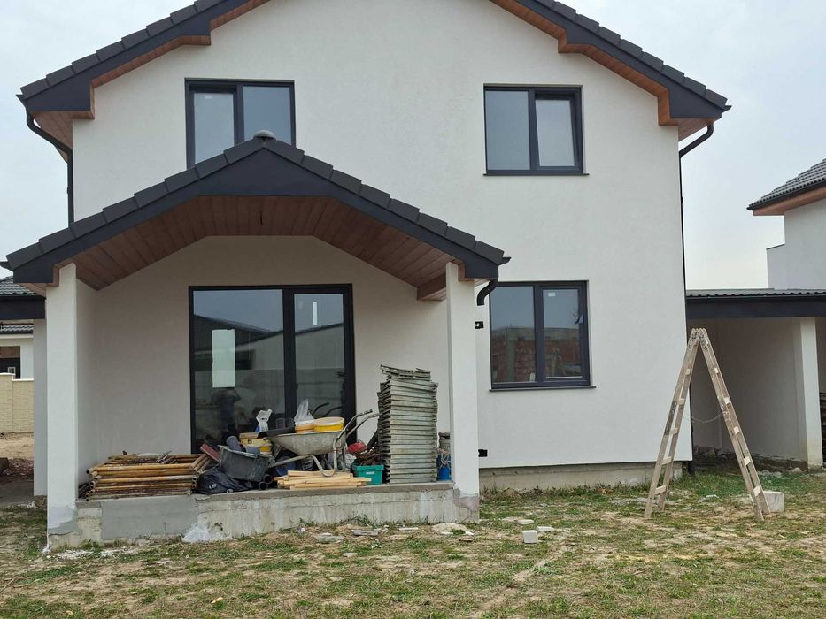 Casă nouă P+M în Mărtinești – 4 camere, terasă acoperită, 444 mp teren