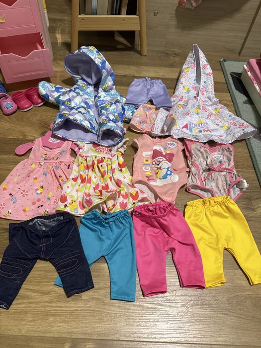 Гардероб Babyborn + лот дрешки