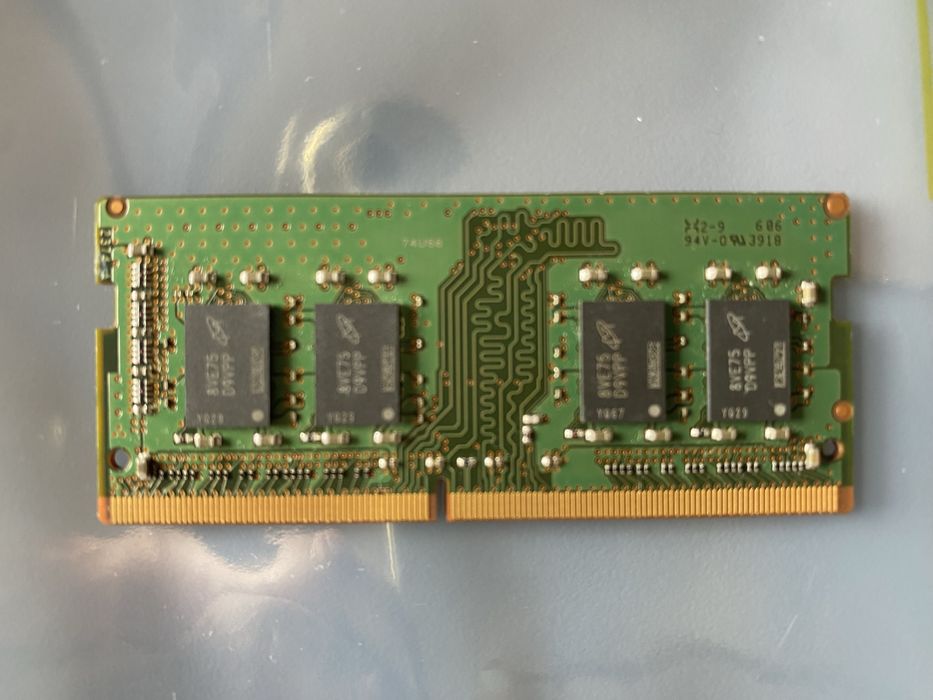Memorie RAM laptop 8Gb SODIMM DDR4 PC2400 Kingston si Micron