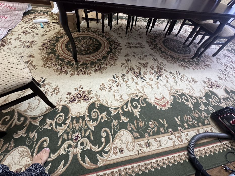 Stol stul gilam sotiladi