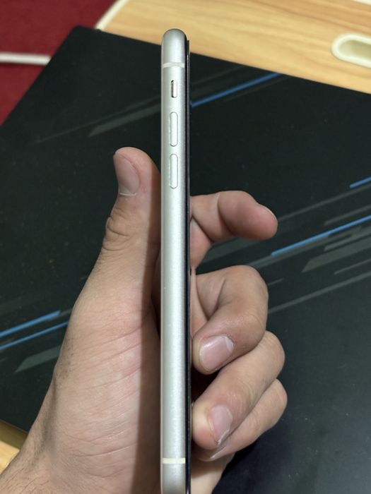 Iphone 11 хорошем состоянии