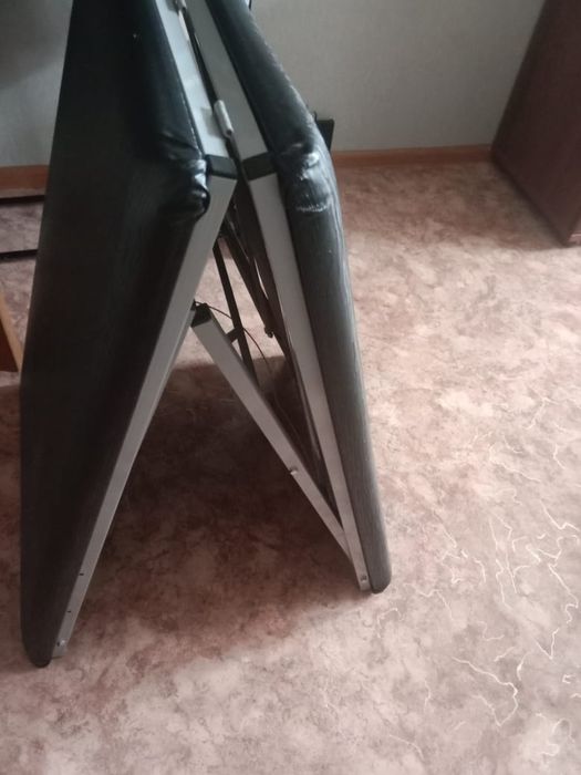 Продам Кушетку новую
