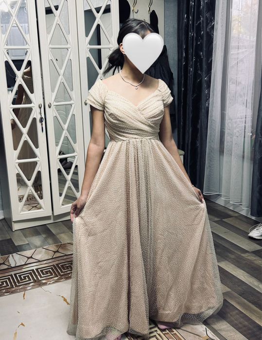 Роскошное вечернее платье