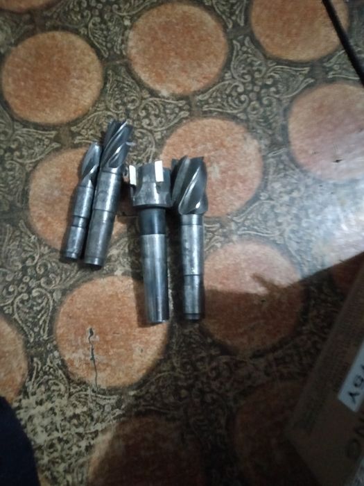 Меттало режущий инструмент