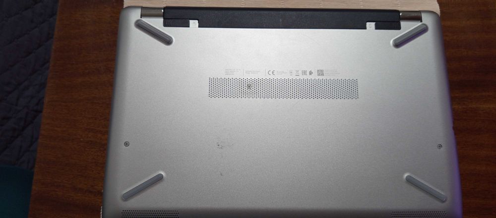 Продавам лаптоп HP 15