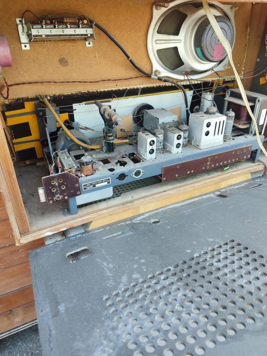 Radio lămpi Dominante 1132 +oglinda vintage Bucuresti Sectorul 1
