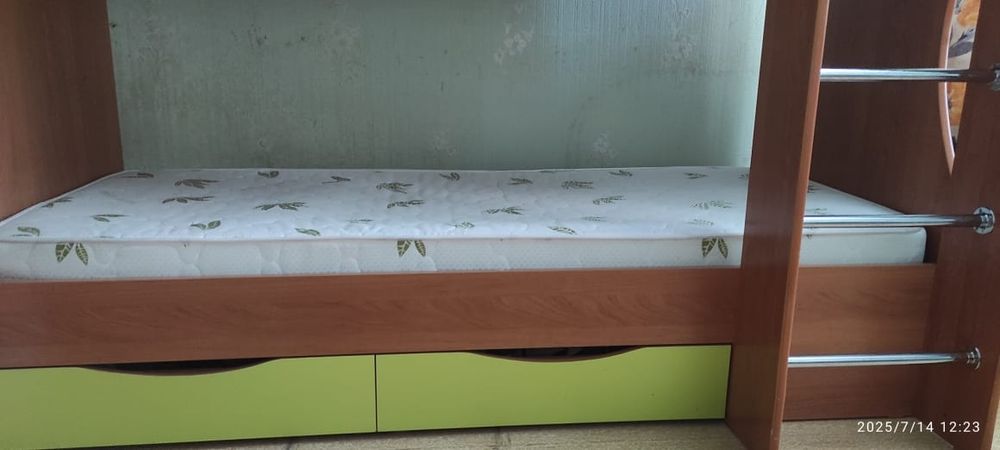 Кровать детская двухъярусная ТОРГ