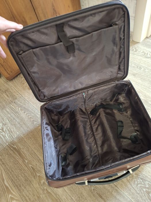 Чемодан для ручной клади, для командировок