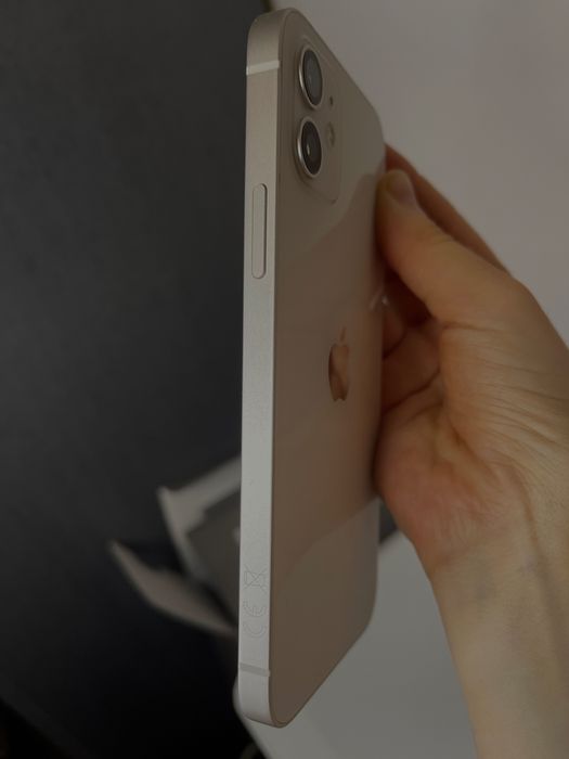 Iphone 12 in stare foarte buna