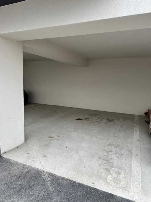 Închiriez apartament 2 camere + parcare subterana