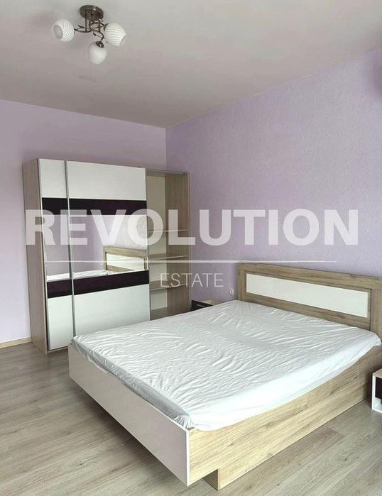 Дава се под наем Тристаен апартамент в Варна, Бриз - 135 кв.м за 1100 € - Снимка #3