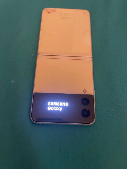 Samsung Galaxy Z Flip3 5G
