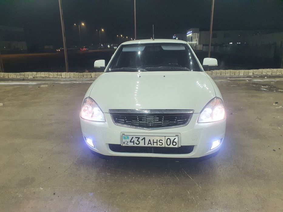 Приора хэтчбек 2012