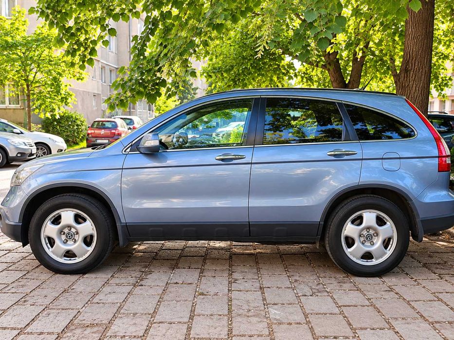 Honda CR-V 2.0 Automatic / Бензин  / Газ / Кожа / Панорама / 2 комплекта джанти със зимни и летни гуми
