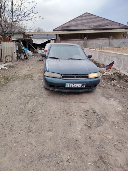 Продам машину субару
