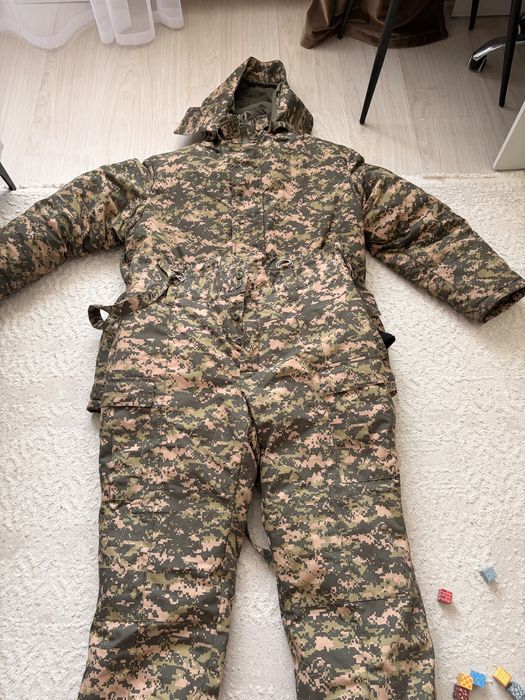 Бушлат и ватники с шевронами