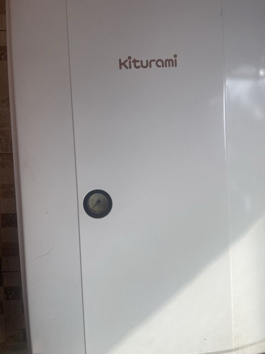Двухконтурный котёл Kiturami на запчасти.