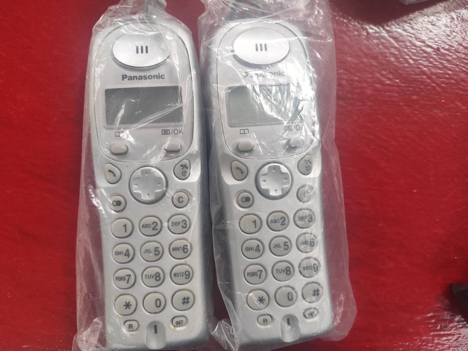Домашнии телефон Panasonic