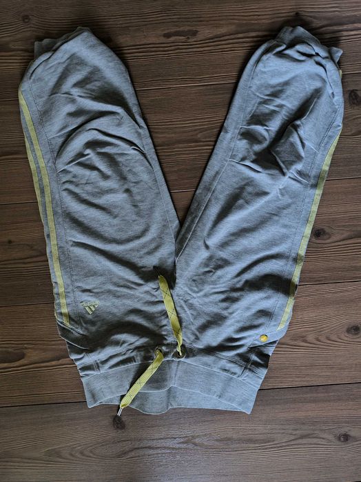 Pantaloni trei sferturi adidas