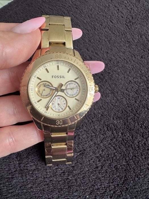 Ceas fossil auriu