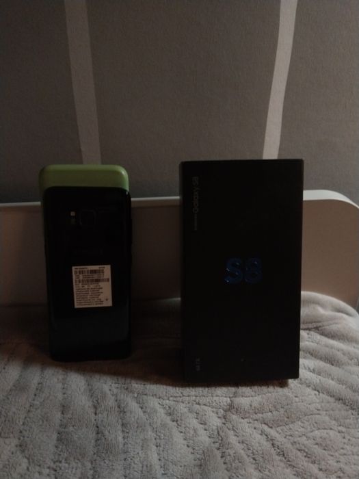 Продам Samsung s8