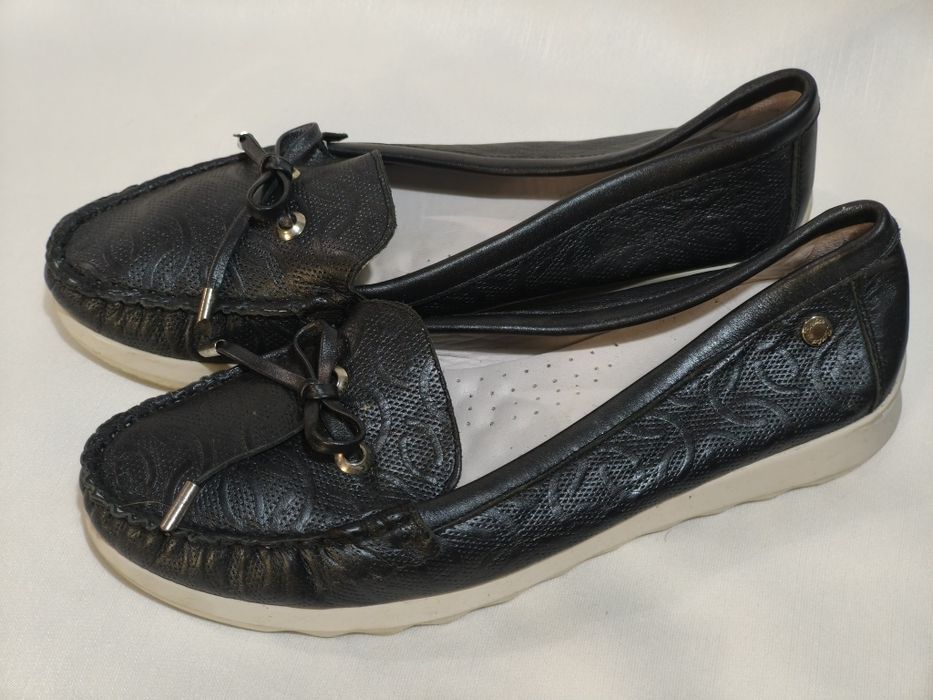 Bata, обувки естествена кожа, номер 39