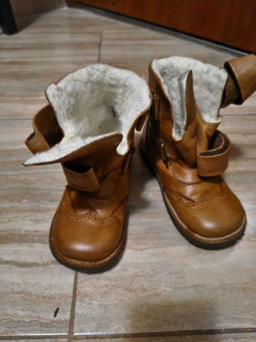 Боти и Ботуши от естествена кожа-детски