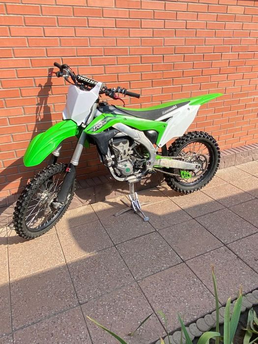 KAWASAKI KX450 motosikl