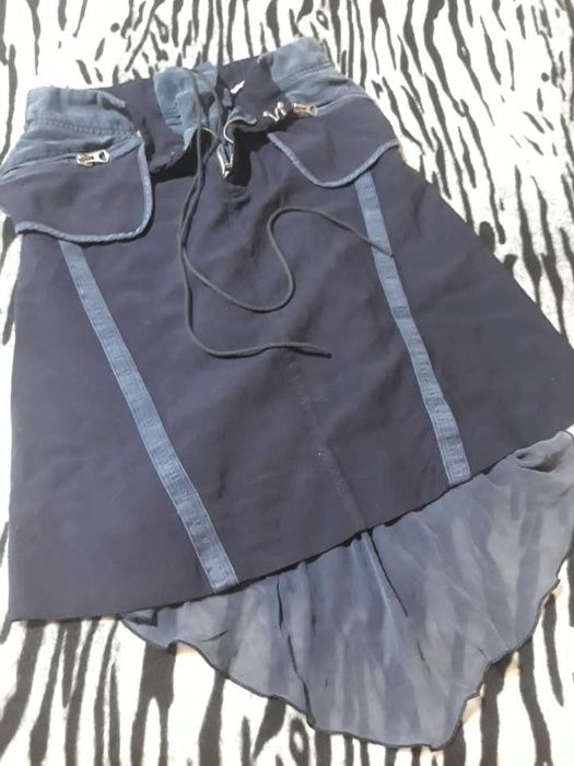 Нов Комплект Спортна Пола с Коприна и Тениска