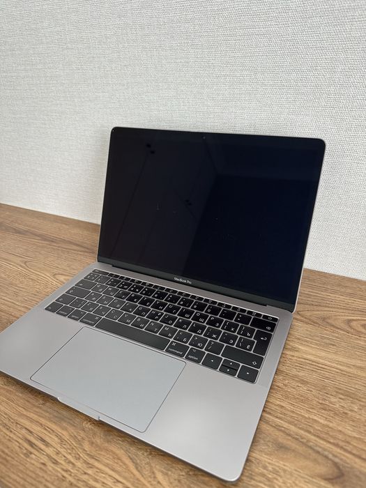 Продам MacBook Pro 2017